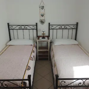 https://stella-del-garda-1-con-balcone.it-lombardy.com